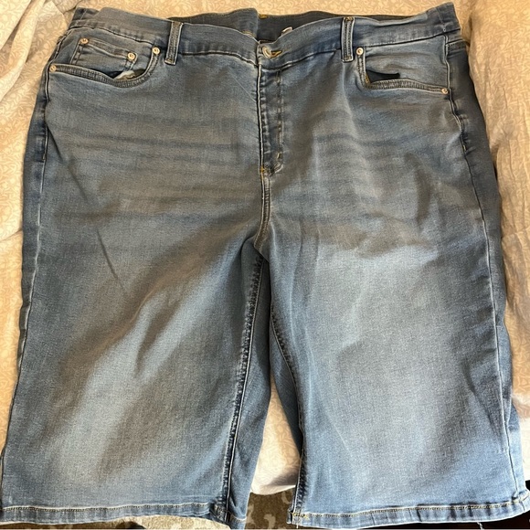 Denim & Co., Regular Easy Stretch Capris, 24w Denim - Picture 1 of 2